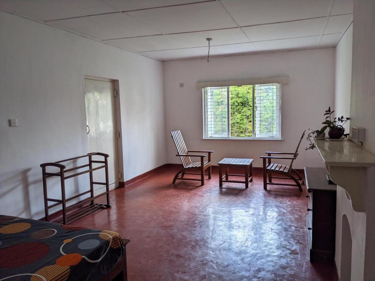 Chilly Croc Hostel 努沃勒埃利耶 外观 照片